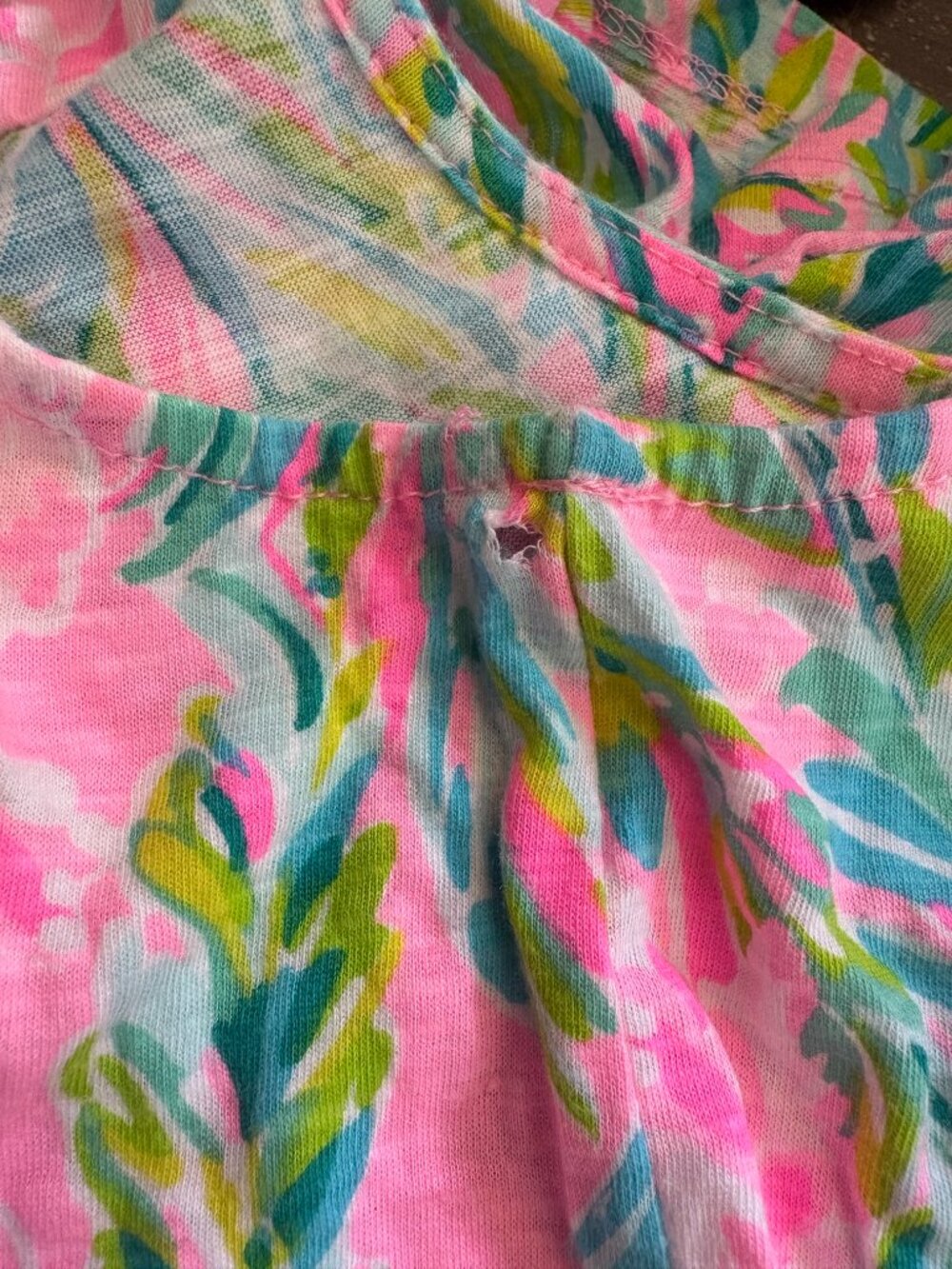 Lilly Pulitzer Essie V Neck Top Size M Unicorn of the Sea Sleeveless - Picture 3 of 7